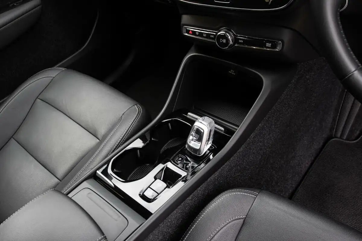 2020-volvo-xc40-15-t3-inscription-geartronic-big-29