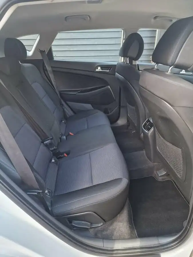 2018-hyundai-tucson-16-gdi-blue-drive-se-big-16