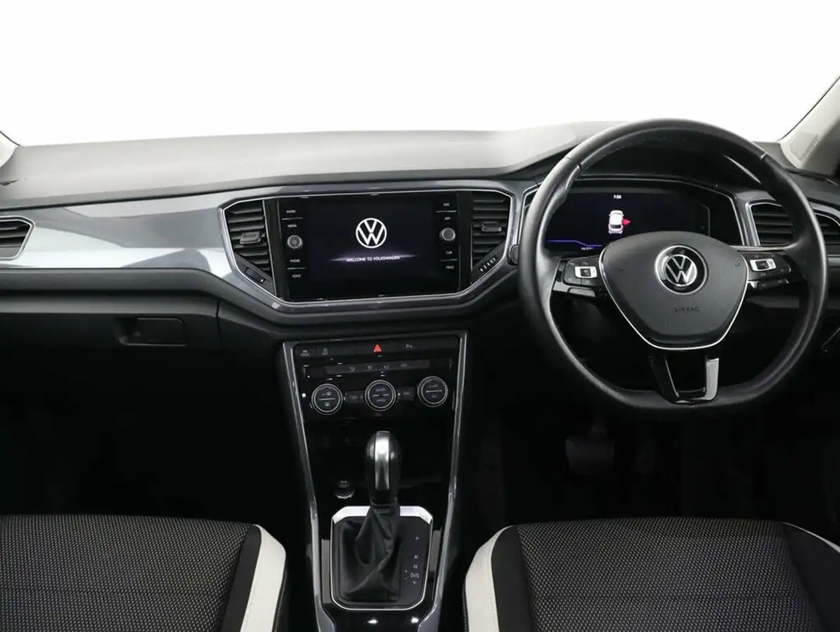 2021-volkswagen-t-roc-15-tsi-sel-dsg-big-21