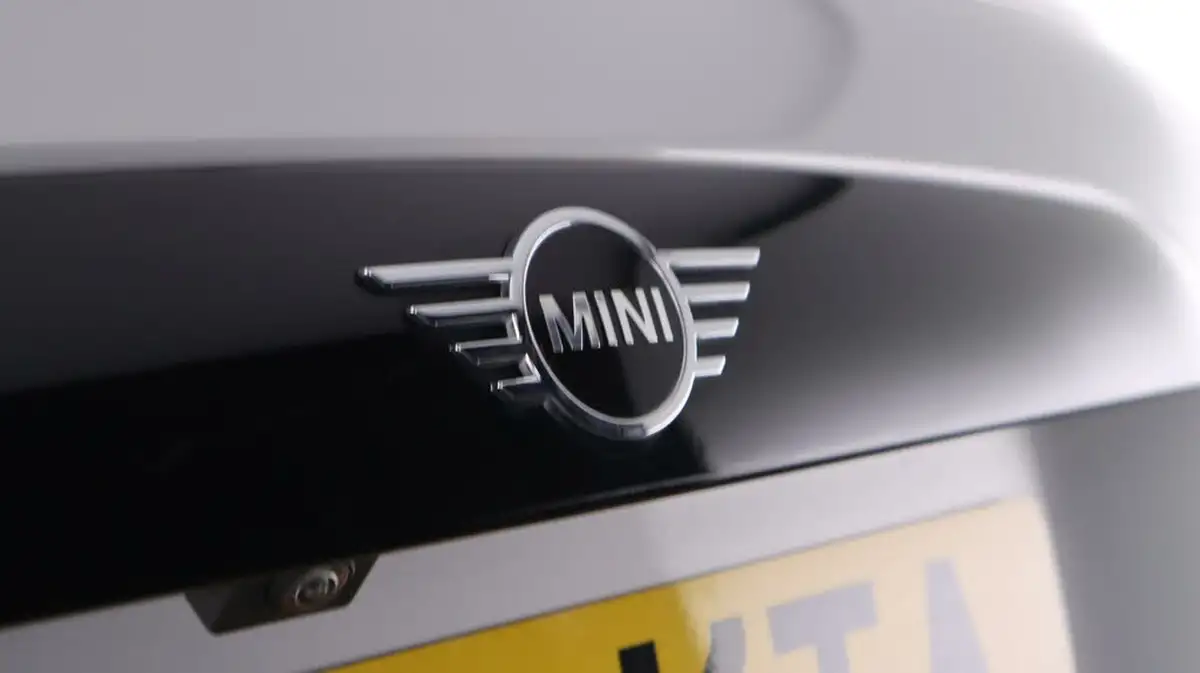 2022-mini-cooper-e-cooper-s-2-big-20