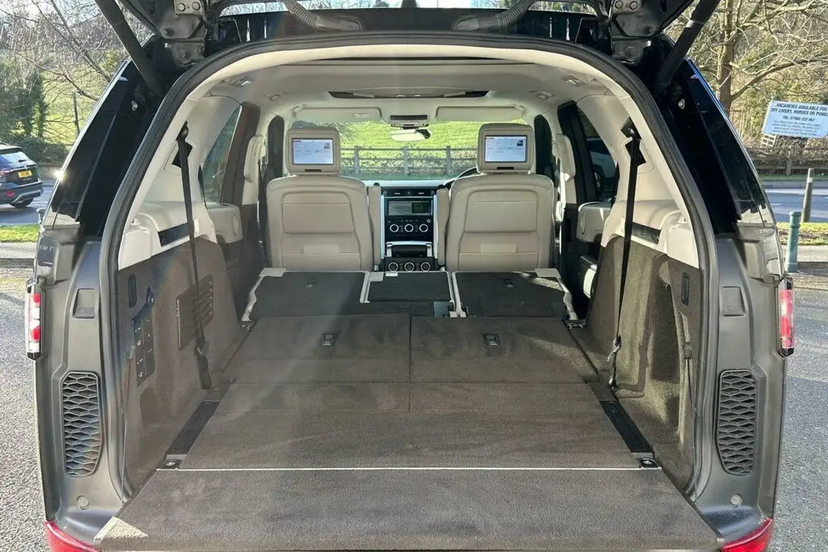 2018-land-rover-discovery-30-sd-v6-hse-luxury-big-41