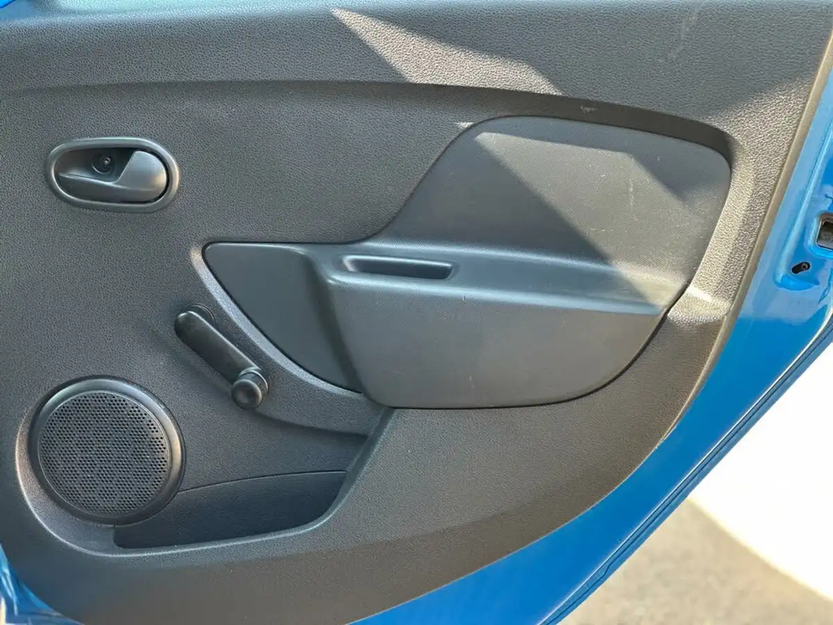 2015-dacia-sandero-stepway-15d-ambiance-big-37