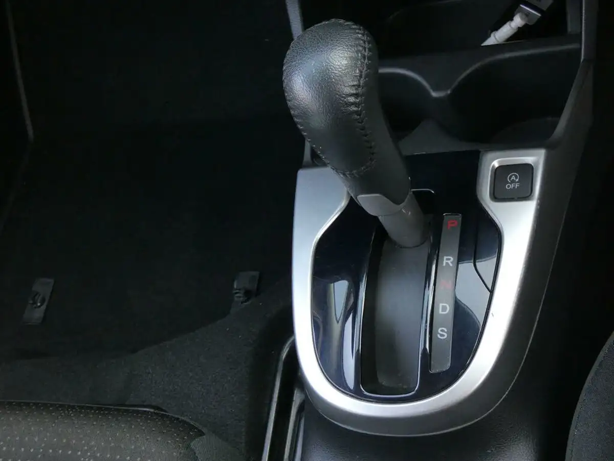 2017-honda-jazz-13-i-vtec-ex-cvt-big-25