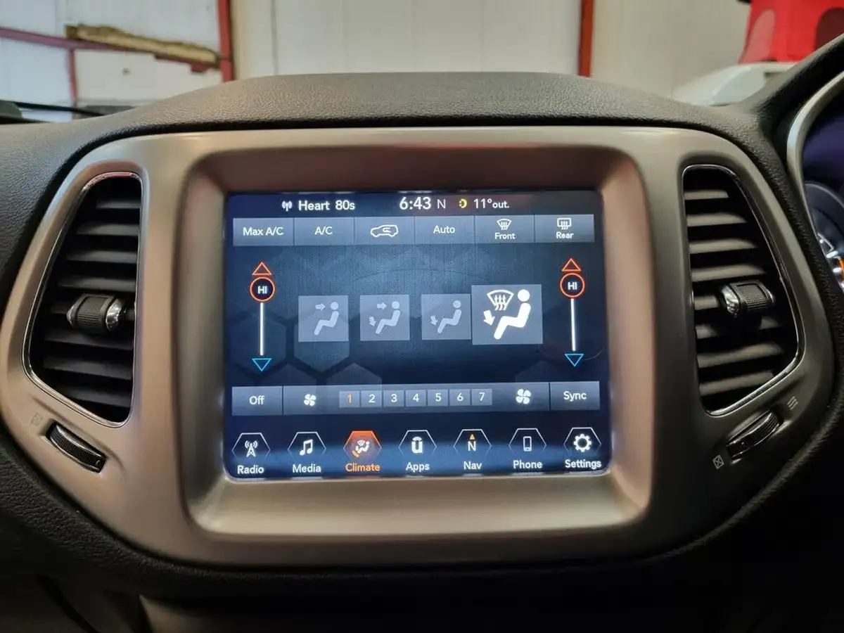 2018-jeep-compass-14-multiair-ii-longitude-big-14