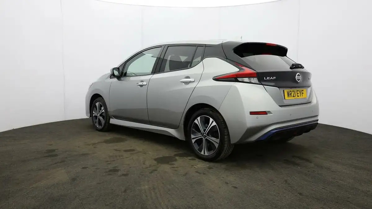 2021-nissan-leaf-e-e-n-connecta-big-36