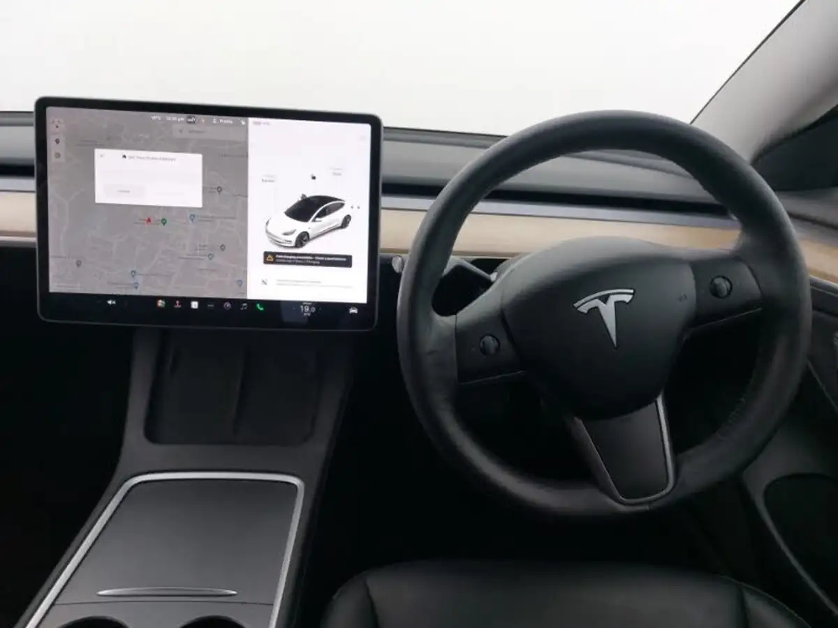2021-tesla-model-3-e-long-range-awd-big-6