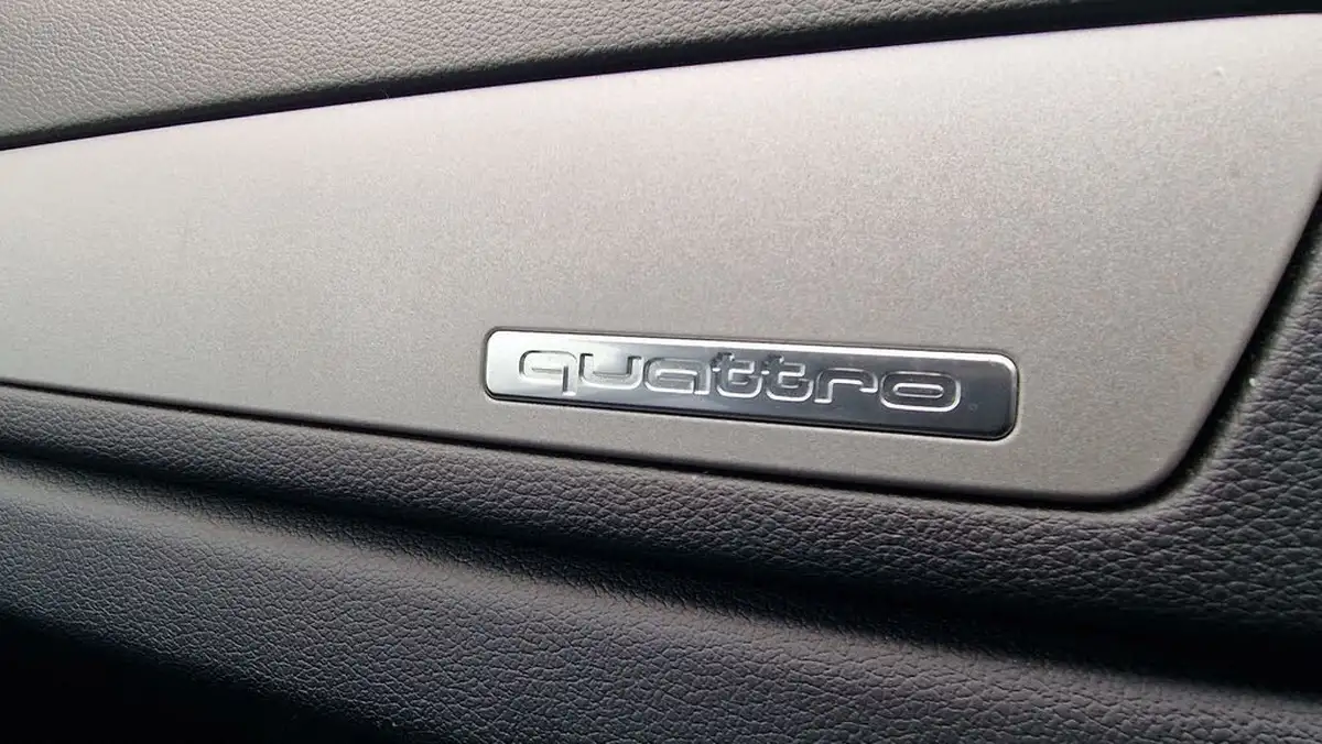 2012-audi-q3-20td-se-quattro-177ps-s-tronic-big-15