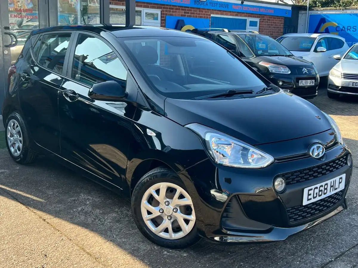 2019-hyundai-i10-10-se-67ps-big-40