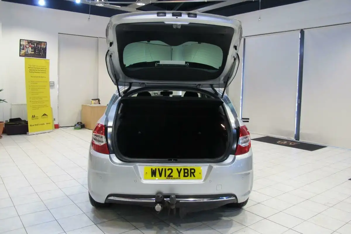 2012-citroen-c4-16td-vtr-16hdi-16v-90ps-big-9