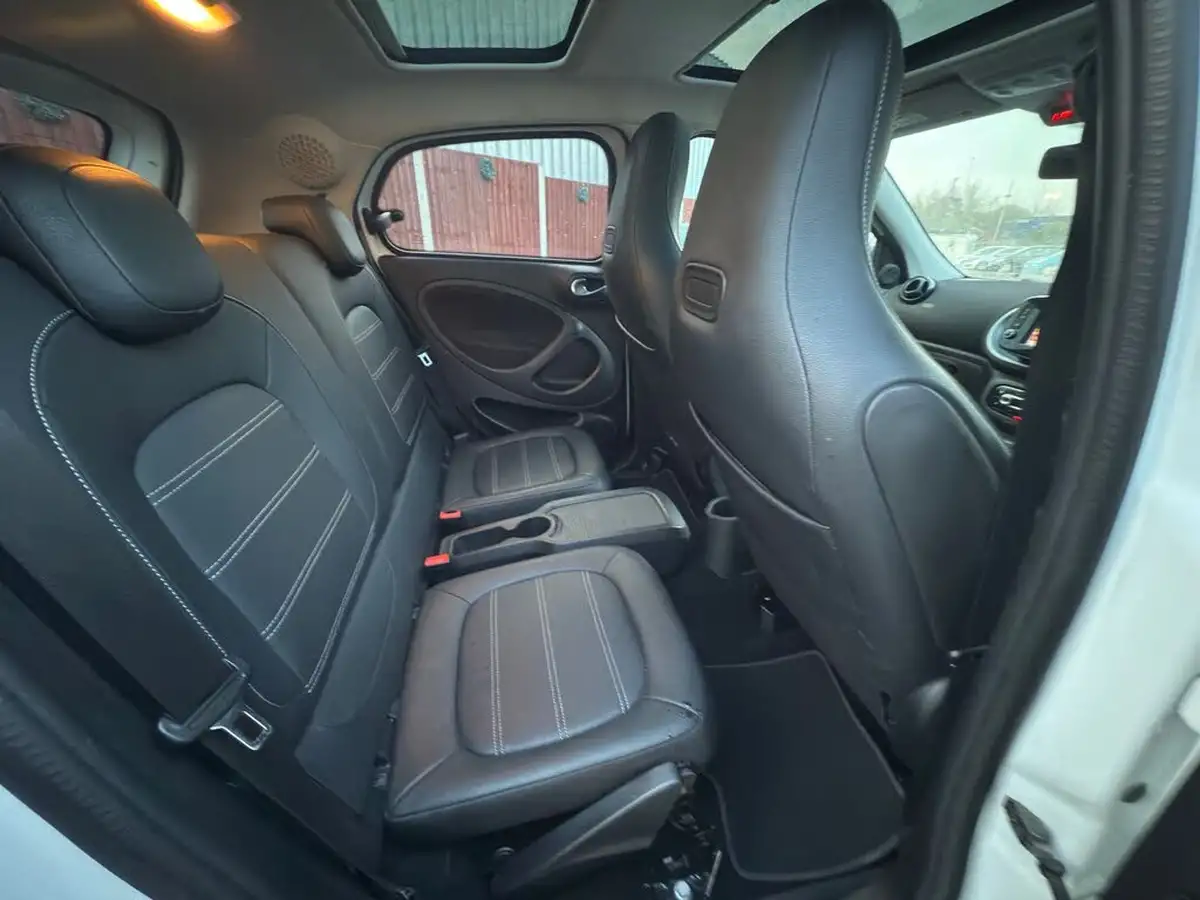 2017-smart-forfour-09-prime-90bhp-premiumss-twinamic-big-23