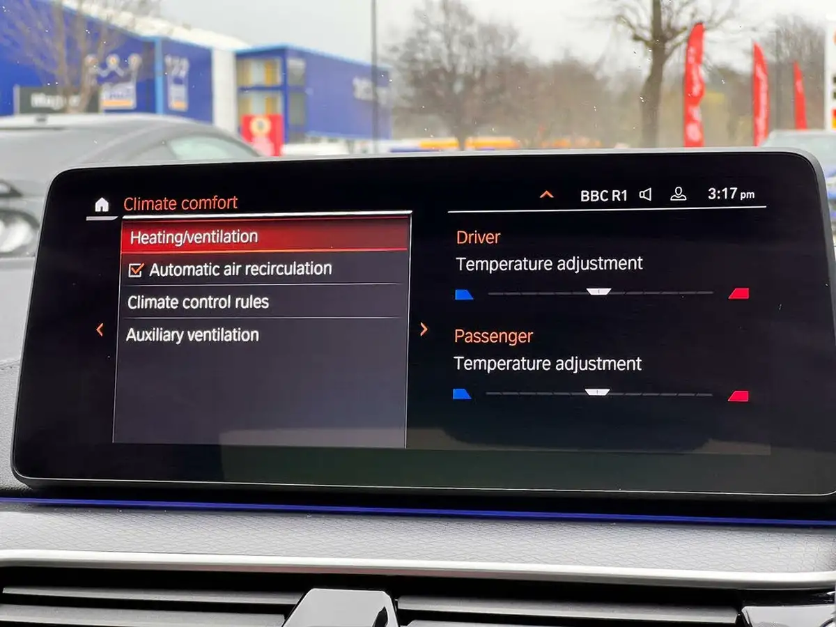 2022-bmw-5-series-20td-520d-xdrive-m-sport-mht-saloon-4d-big-60