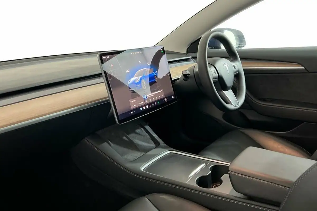 2021-tesla-model-3-e-standard-plus-big-10