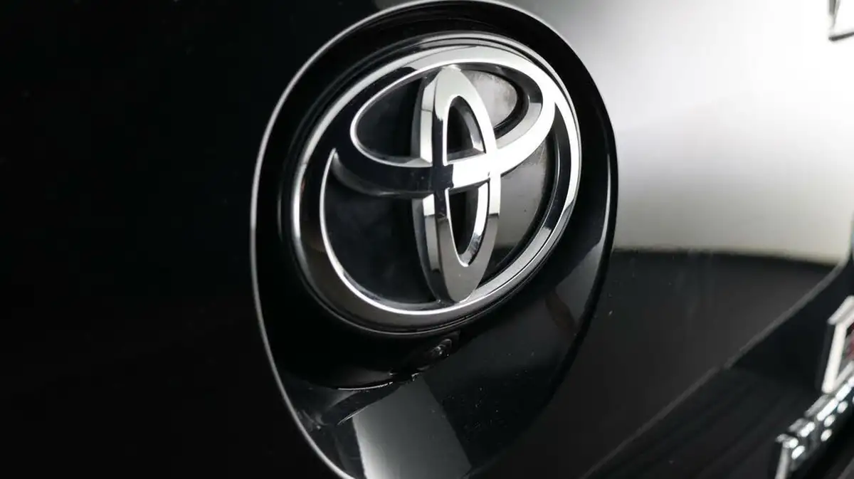2021-toyota-corolla-20-vvt-i-gr-sport-spare-wheel-hatchback-big-22