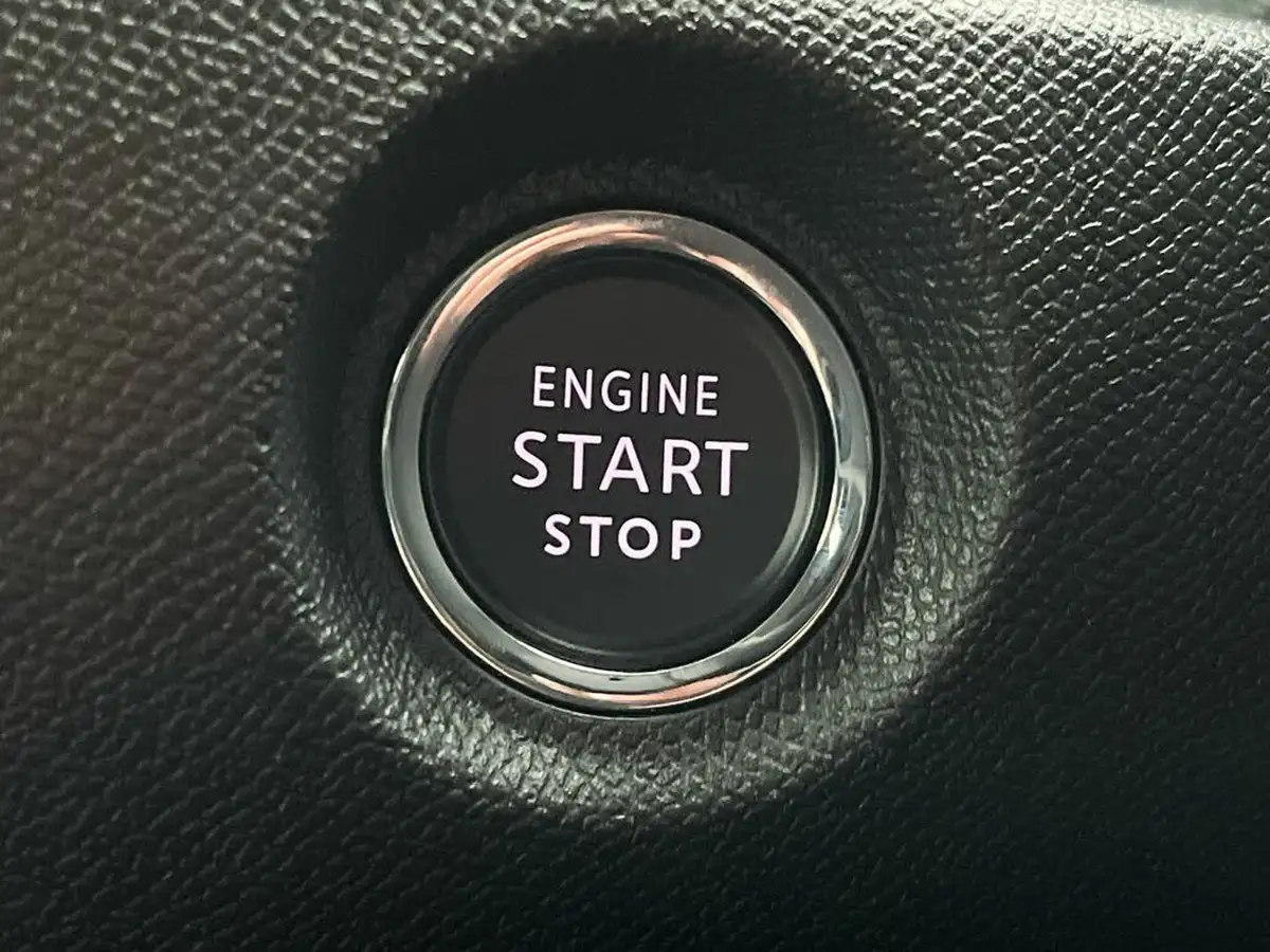 2023-citroen-c4-x-e-shine-big-23