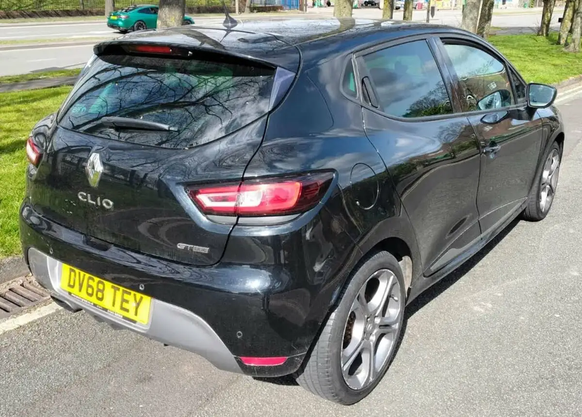 2018-renault-clio-09-tce-gt-line-big-2