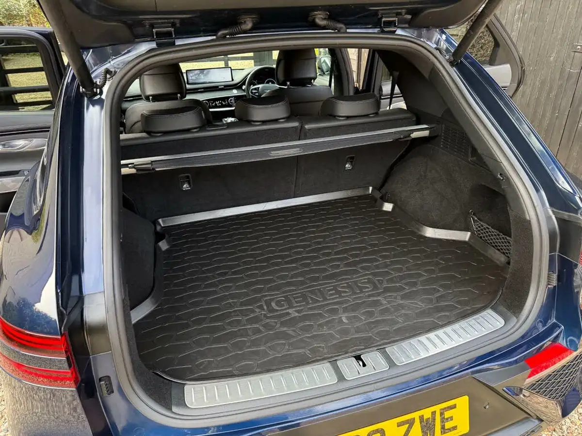 2022-genesis-gv70-22-d-sport-line-210ps-big-31