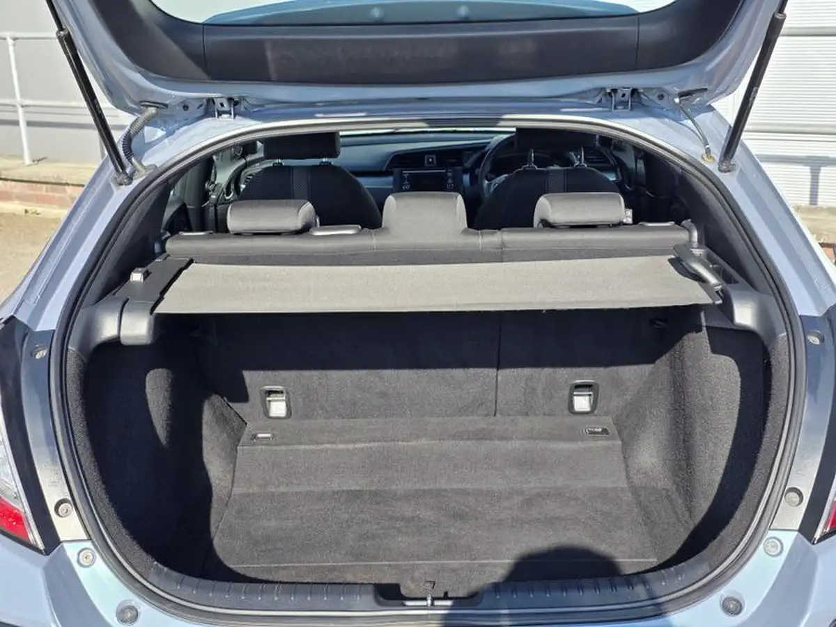 2019-honda-civic-10-vtec-turbo-se-hatchback-5d-big-5