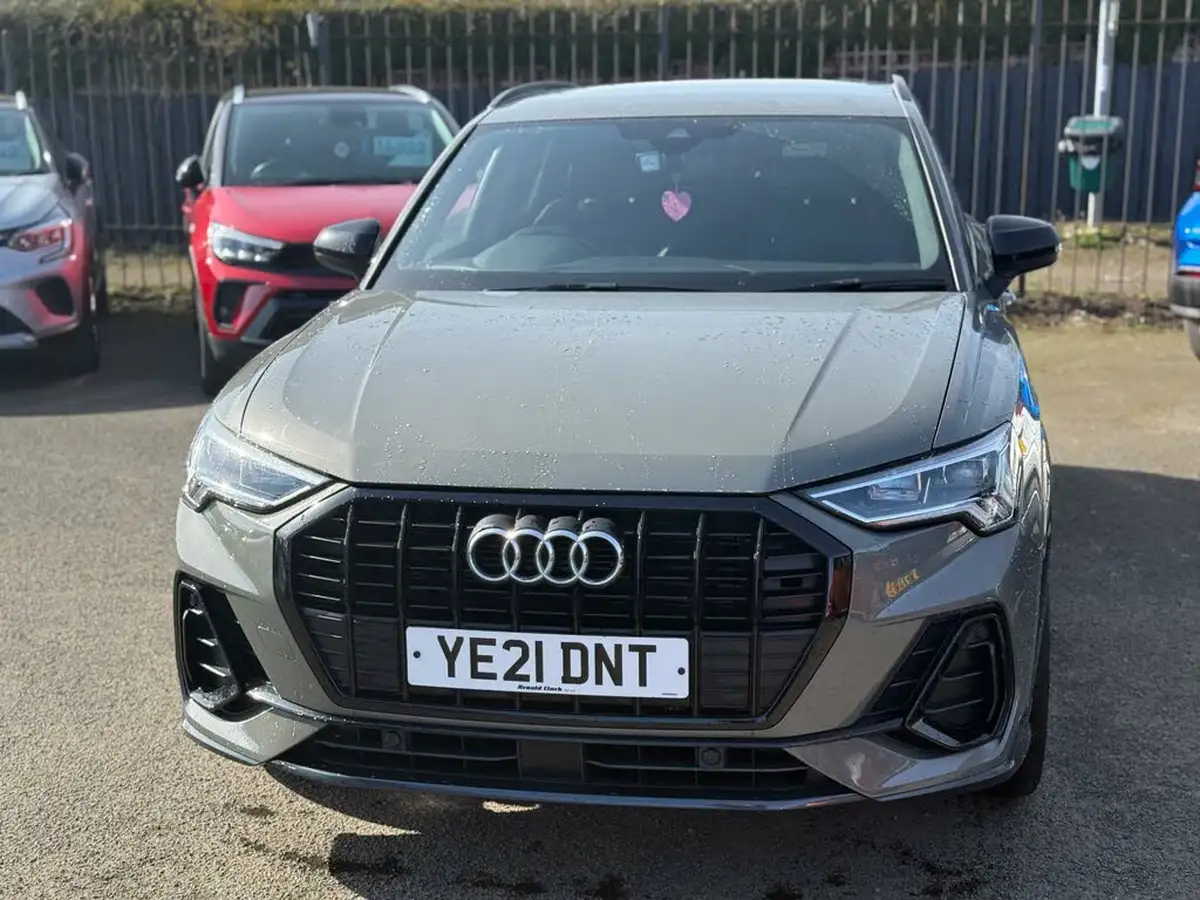 2021-audi-q3-15-35-tfsi-black-edition-codcomfort-sound-pack-station-wagon-big-6