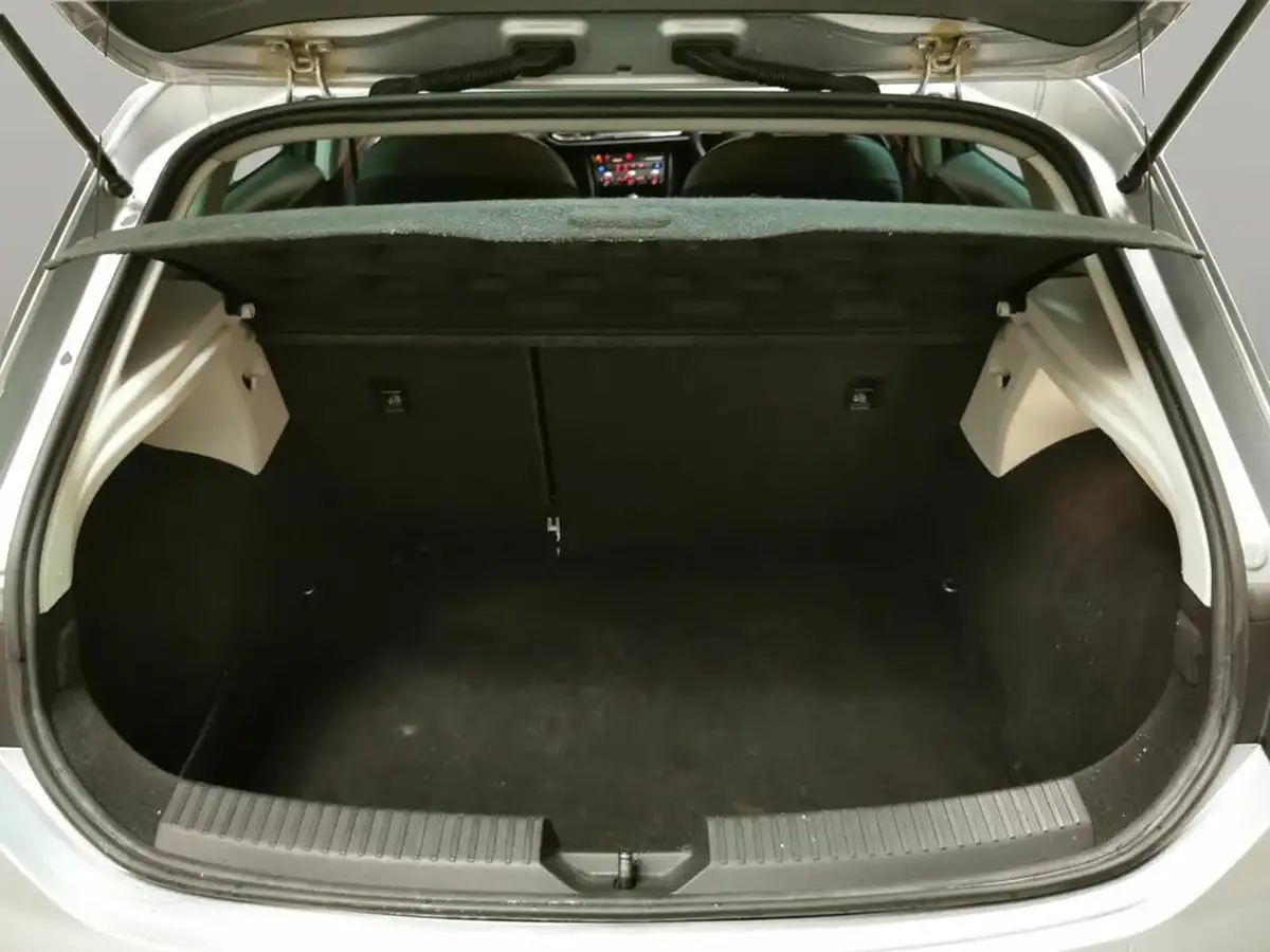2017-seat-leon-14-tsi-fr-technology-hatchback-5d-big-44
