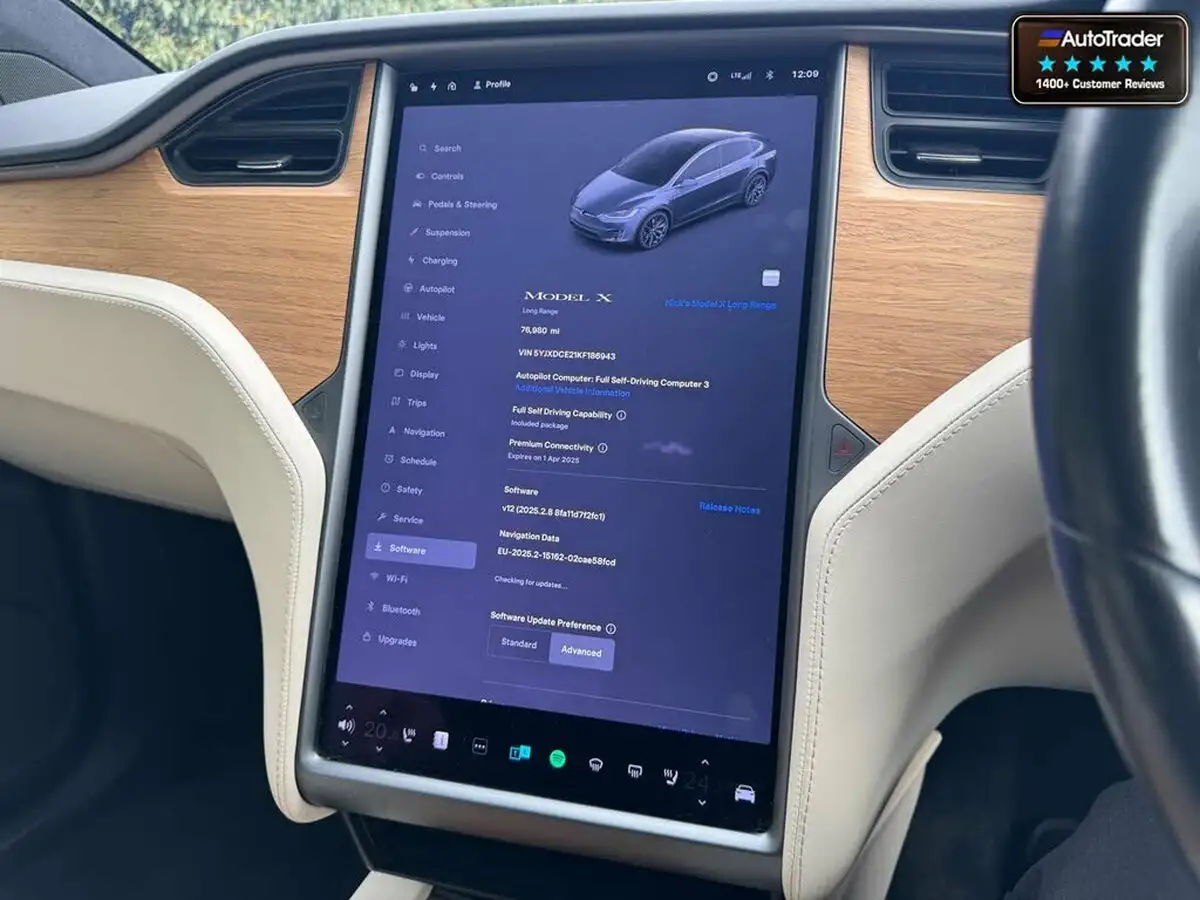 2019-tesla-model-x-e-long-range-big-14