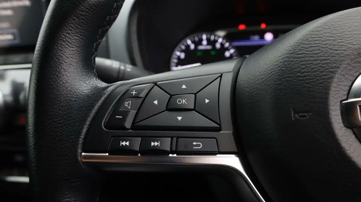 2022-nissan-juke-10-dig-t-n-connecta-big-23