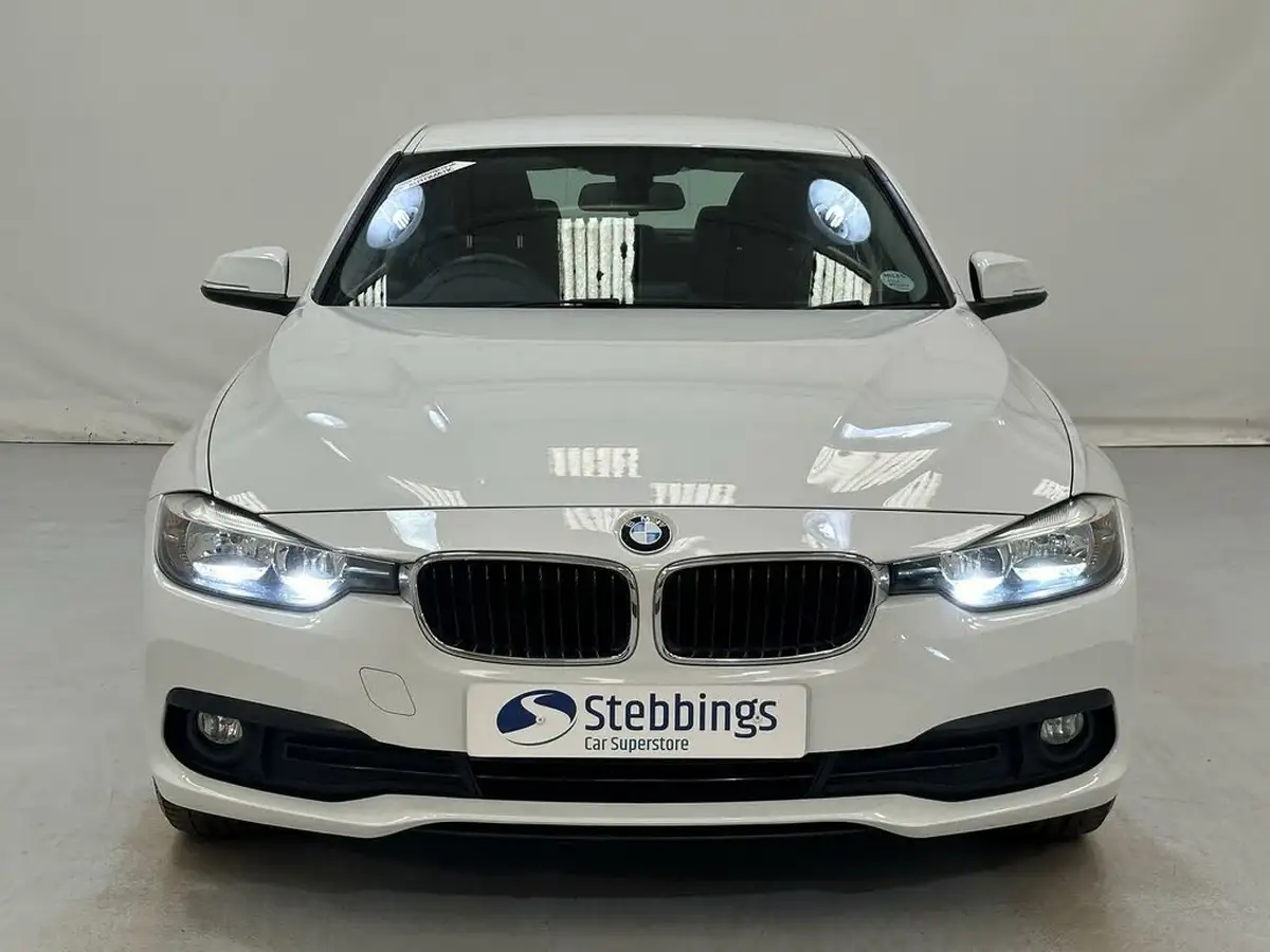2016-bmw-3-series-15-318i-se-saloon-4d-big-3