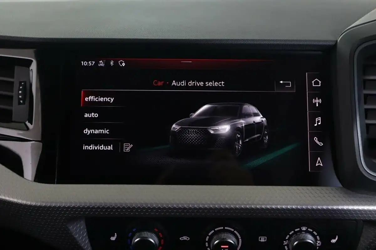 2020-audi-a1-15-35-tfsi-s-line-tronic-big-47