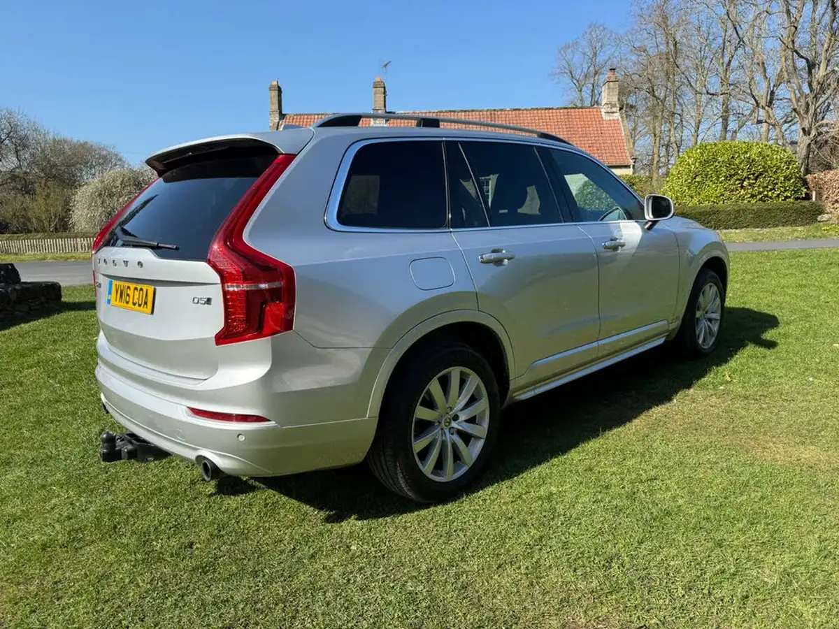 2016-volvo-xc90-20td-momentum-big-7