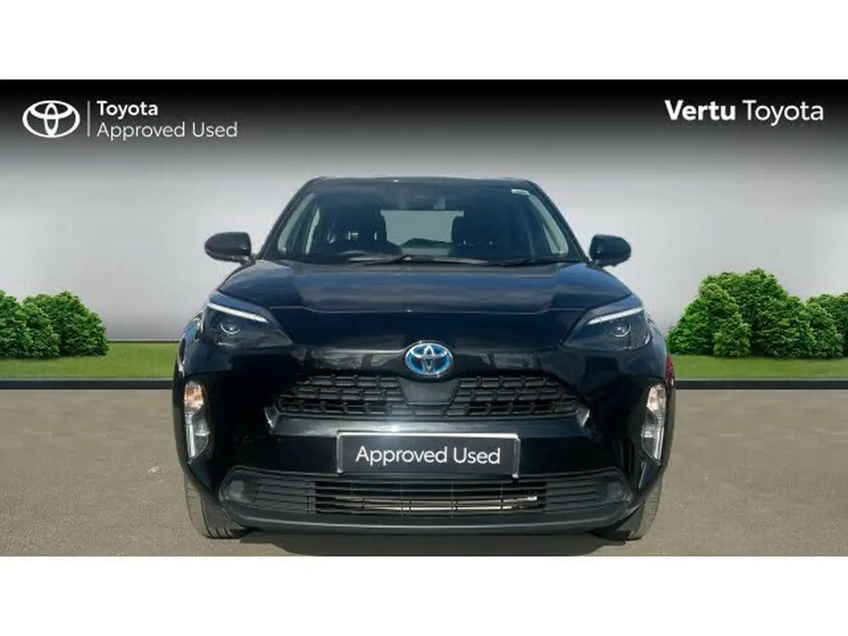 2023-toyota-yaris-cross-15-vvt-i-icon-big-14