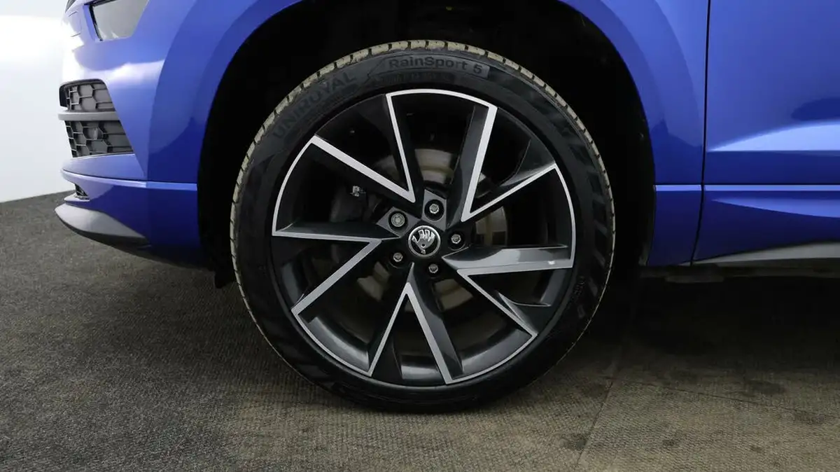 2021-skoda-karoq-20tdi-sportline-150ps-4x4-dsg-big-17