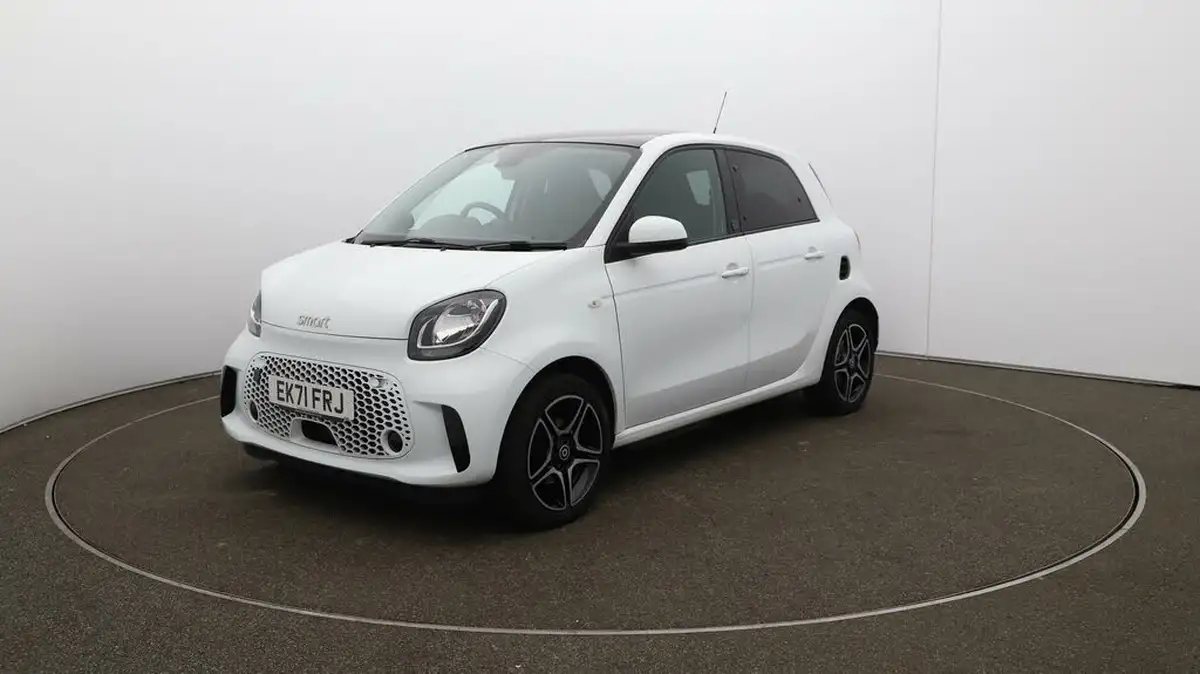 2021-smart-forfour-eq-premium-big-68