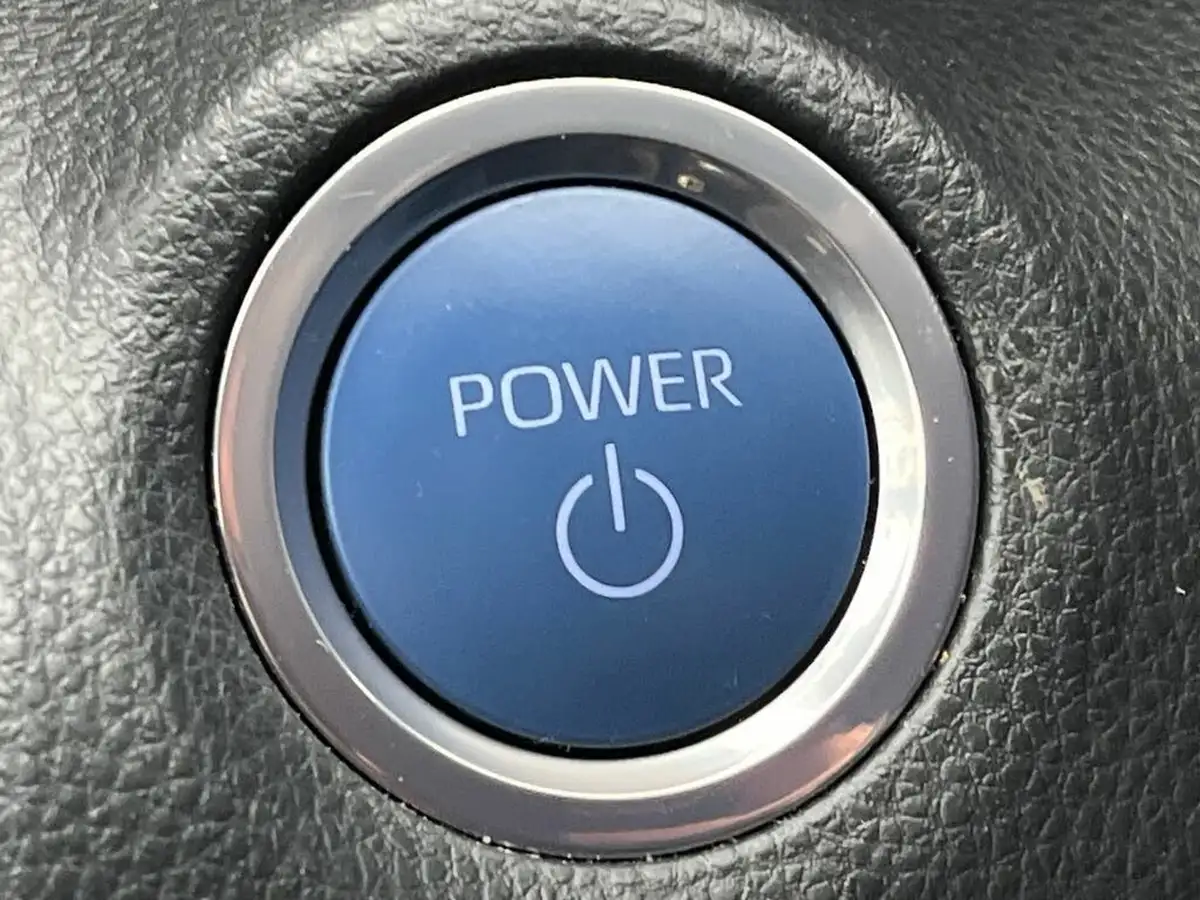 2023-toyota-yaris-cross-15-vvt-i-design-big-22