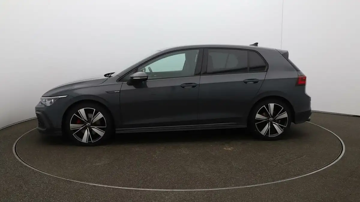 2021-volkswagen-golf-20tdi-gtd-big-4