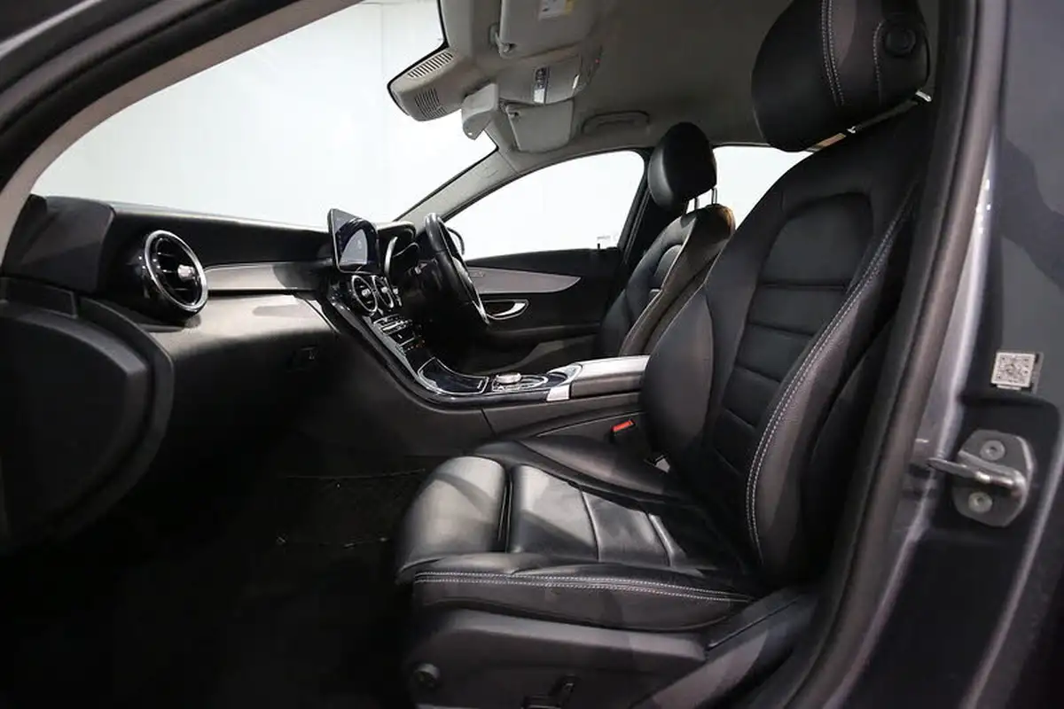 2020-mercedes-benz-c-class-20d-c220d-sport-ss-saloon-4d-big-21