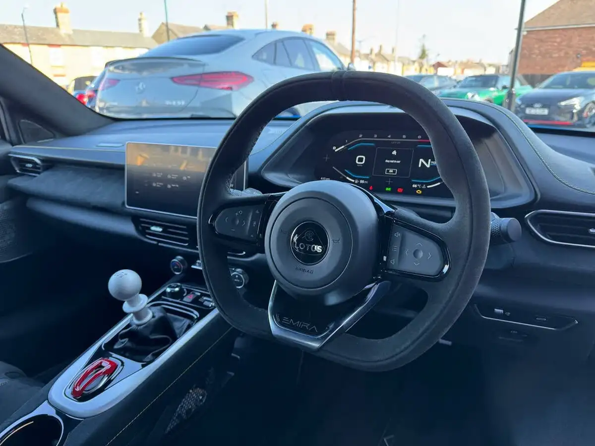 2023-lotus-emira-35-first-edition-v6-big-18