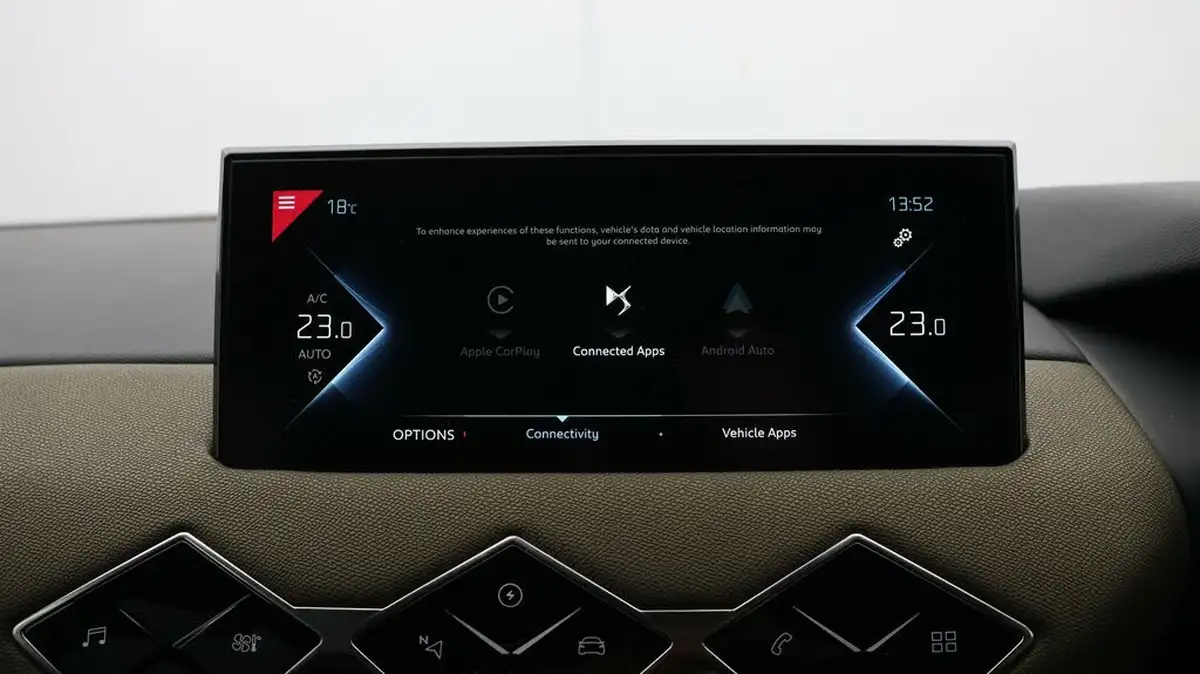 2021-ds-ds-3-crossback-e-tense-ultra-prestige-big-23