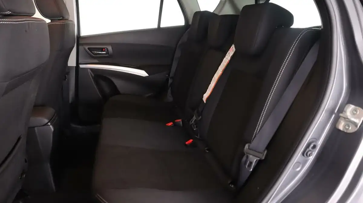 2019-suzuki-s-cross-10-boosterjet-sz-t-110ps-988cc-big-16
