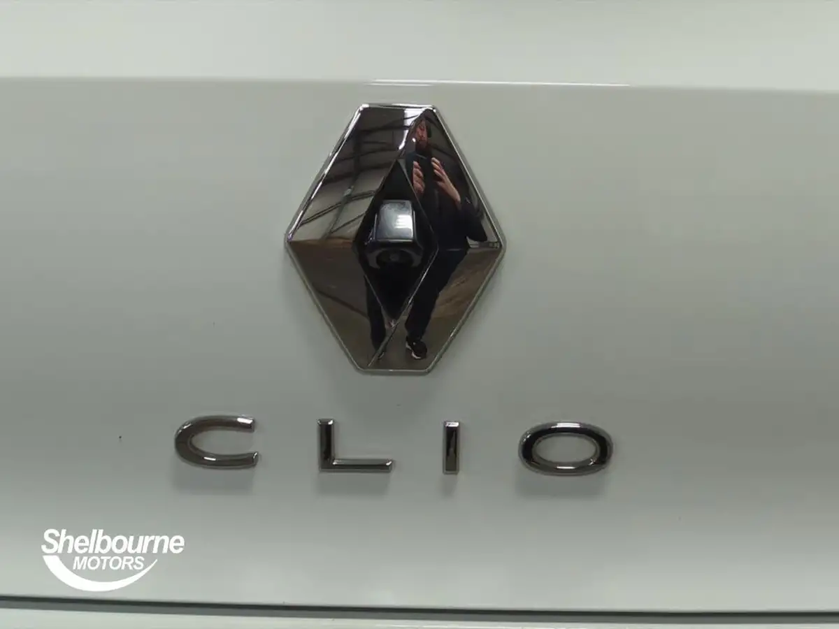 2023-renault-clio-10-tce-techno-big-21
