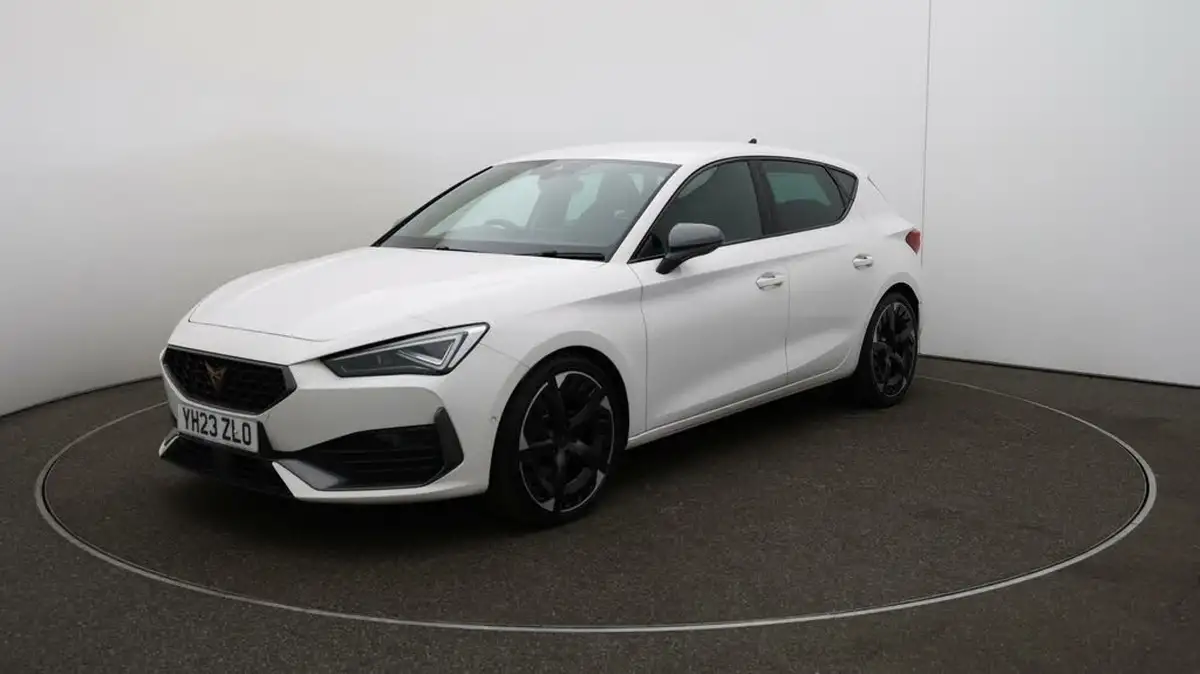 2023-cupra-leon-nf-20-tsi-vz3-300ps-hatchback-big-3