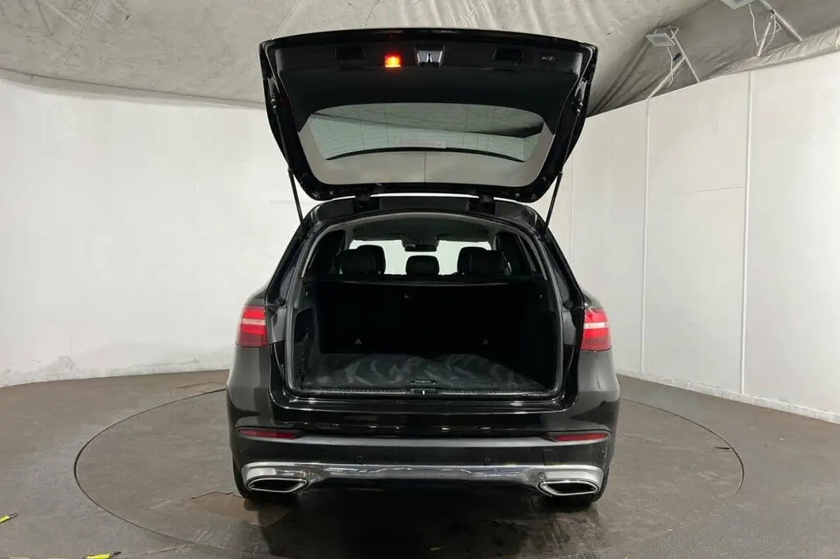 2018-mercedes-benz-glc-class-30-d-glc350d-sport-ss-station-wagon-5d-big-37