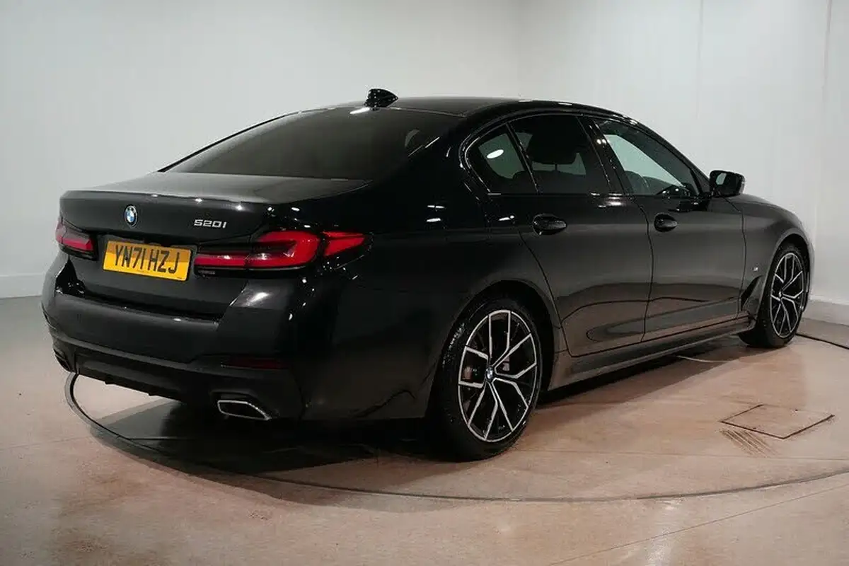 2021-bmw-5-series-20-520i-m-sport-mht-saloon-4d-big-10