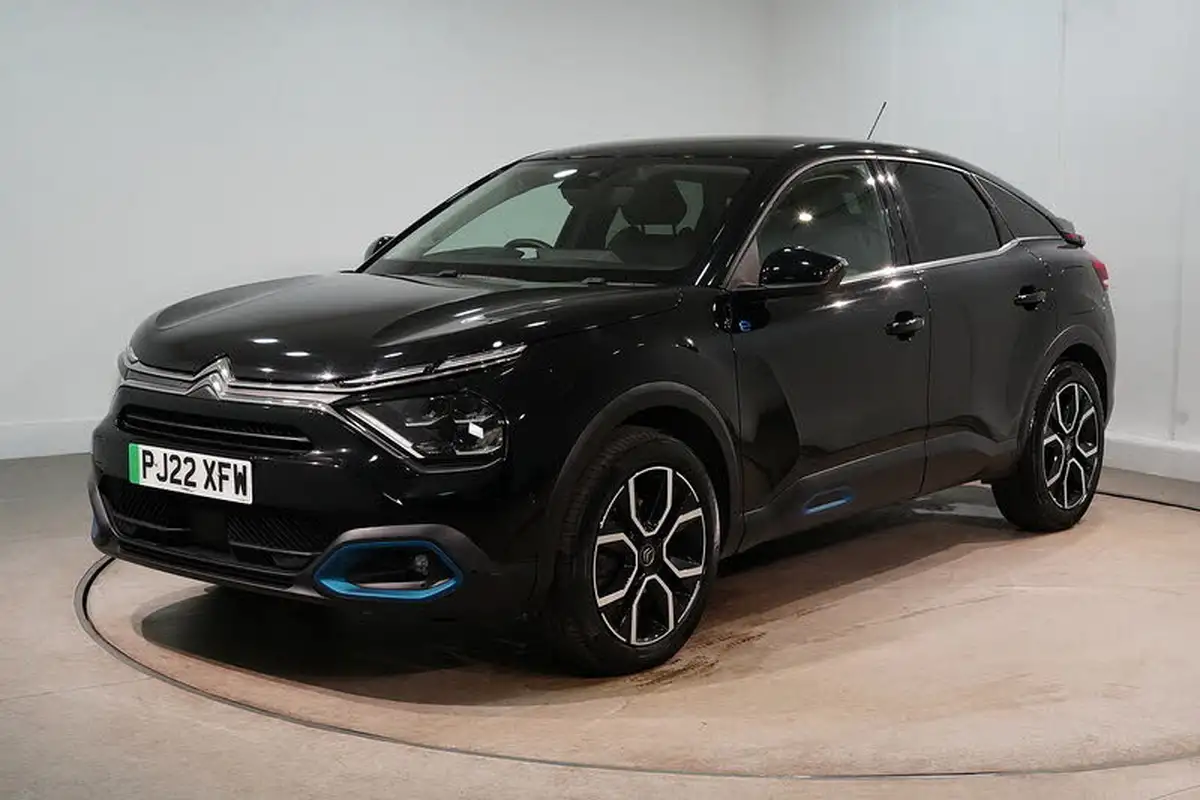 2022-citroen-c4-e-shine-big-7