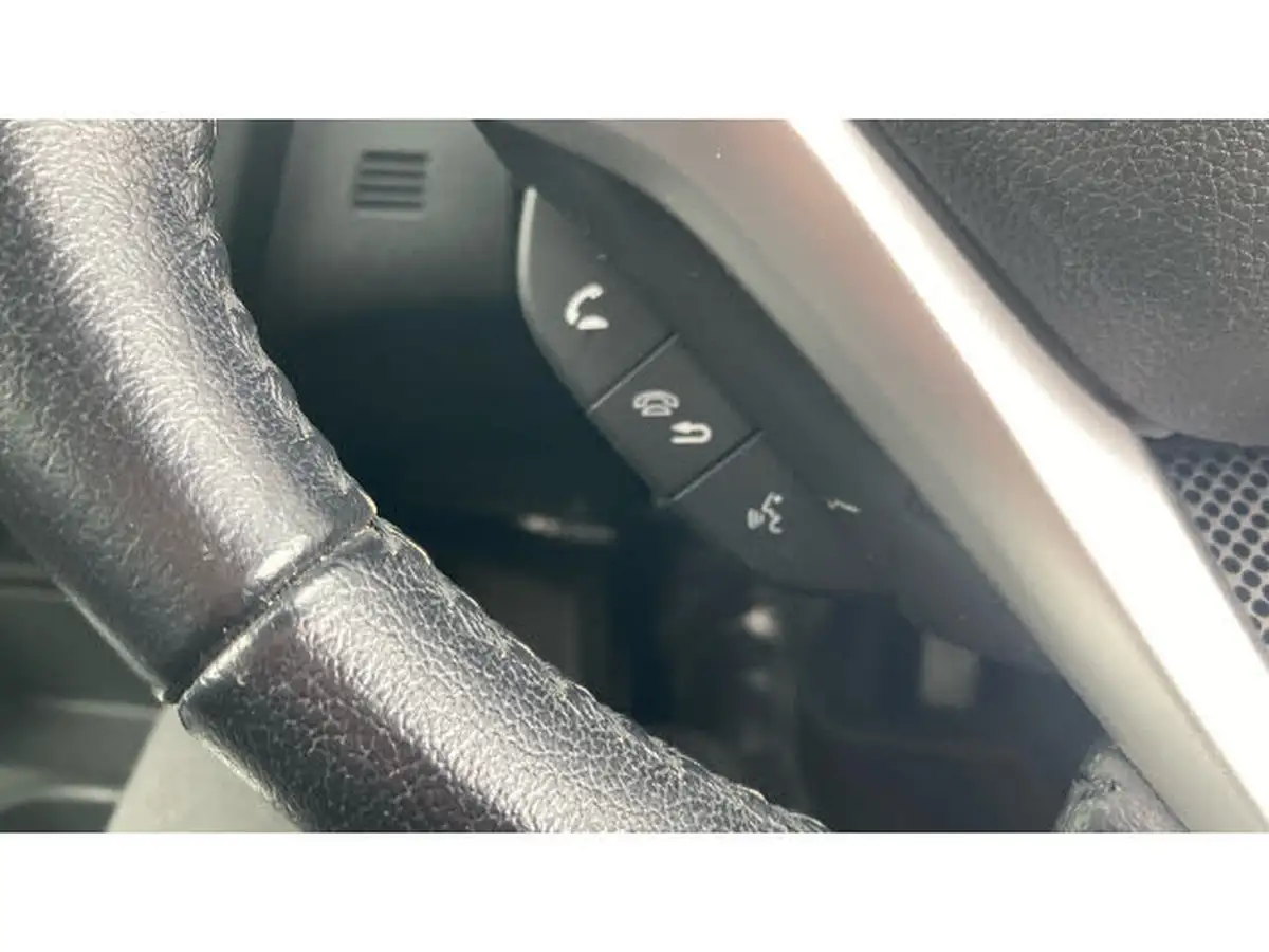 2016-honda-jazz-13-i-vtec-ex-navi-cvt-big-26
