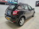 2014-dacia-sandero-stepway-09-laureate-small-7