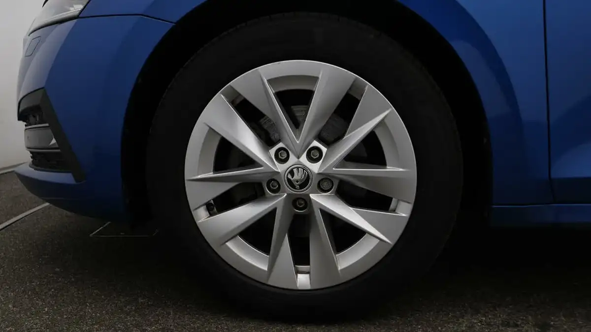 2021-skoda-octavia-15-tsi-se-l-hatchback-big-18