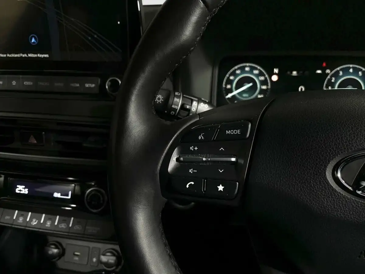 2022-hyundai-kona-10-t-gdi-premium-big-15