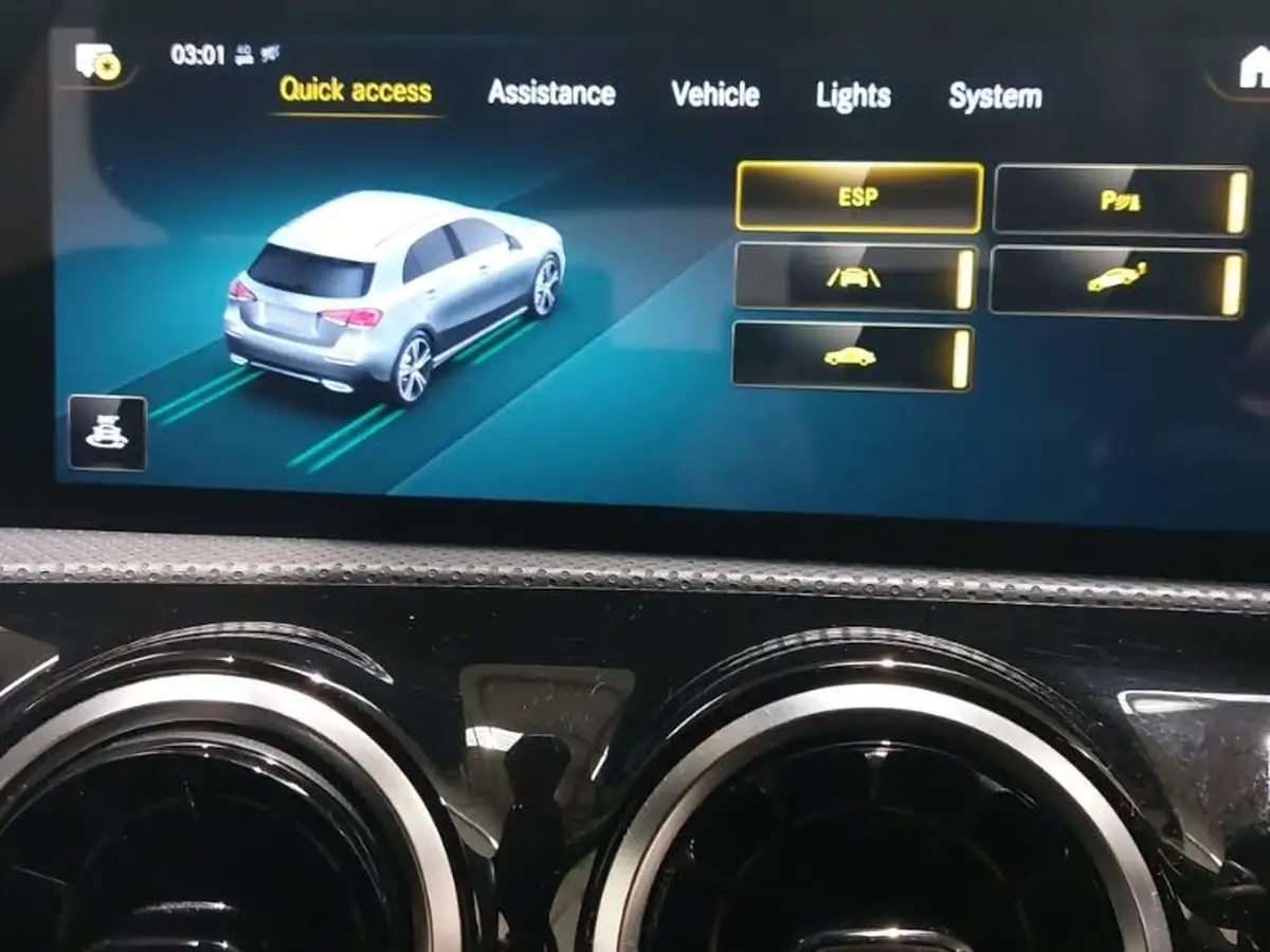 2019-mercedes-benz-a-class-13-a200-sport-executive-hatchback-5d-7g-dct-big-18