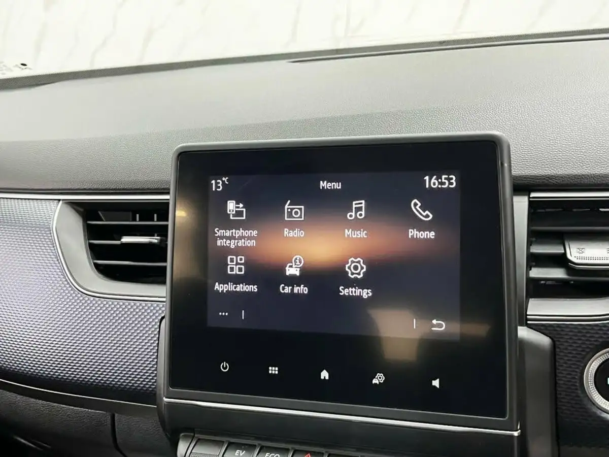 2022-renault-arkana-16-iconic-big-18