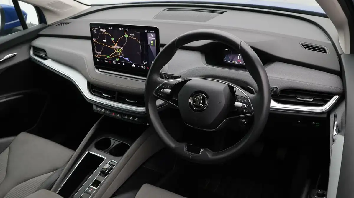 2022-skoda-enyaq-e-80-82-kwh-big-9