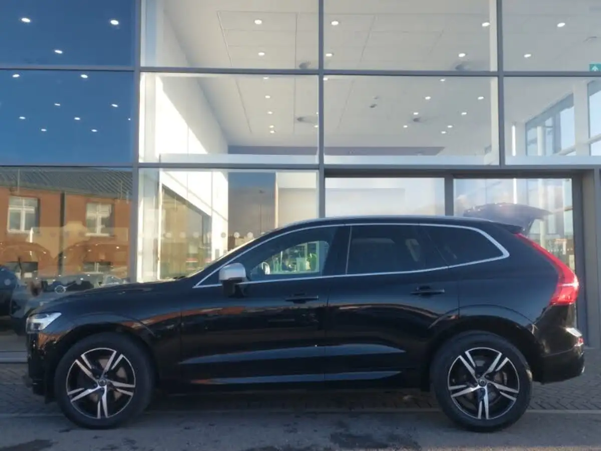 2018-volvo-xc60-20-t5-r-design-250bhp-4x4-big-3